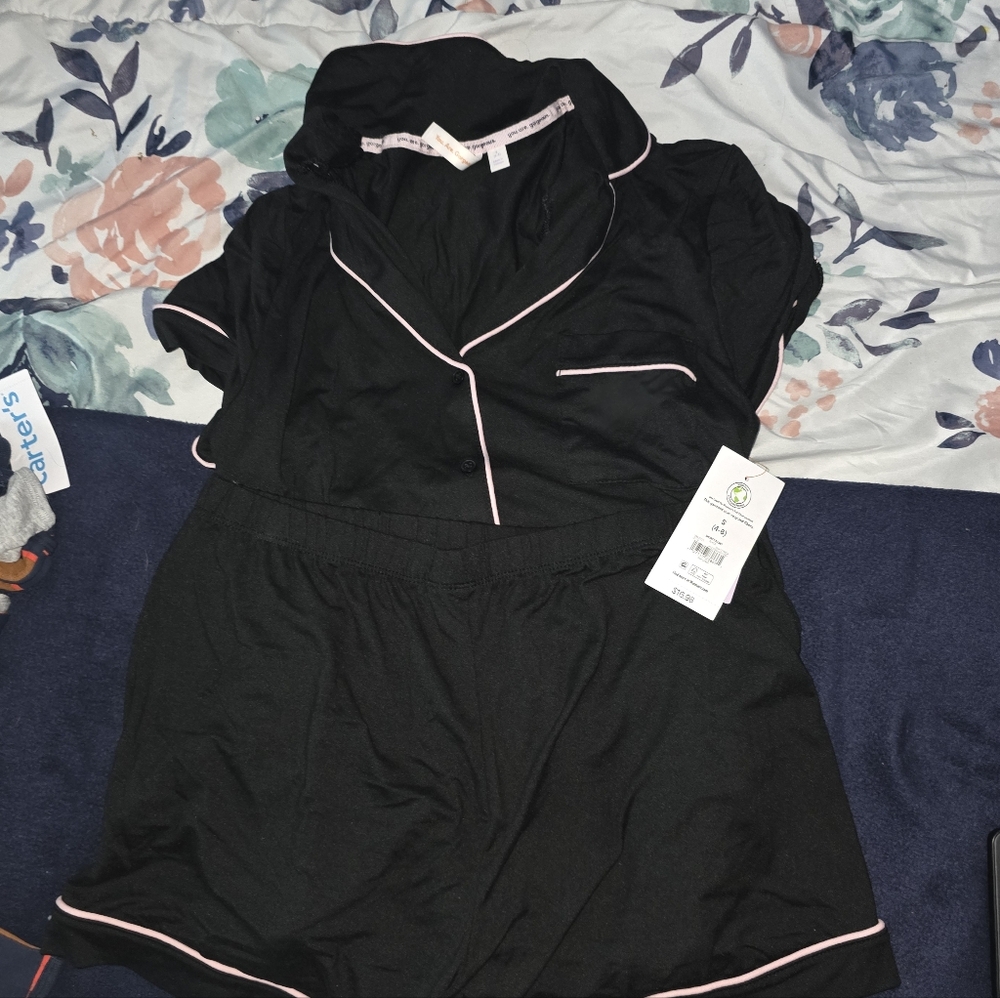 Women’s Pajama Set Top and Shirts NWT!!